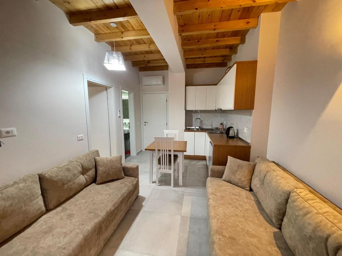 Maison Apartments Vlore Luaran gambar