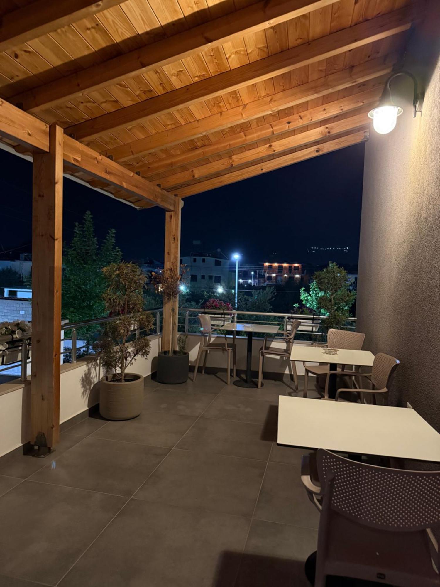 Maison Apartments Vlore Luaran gambar