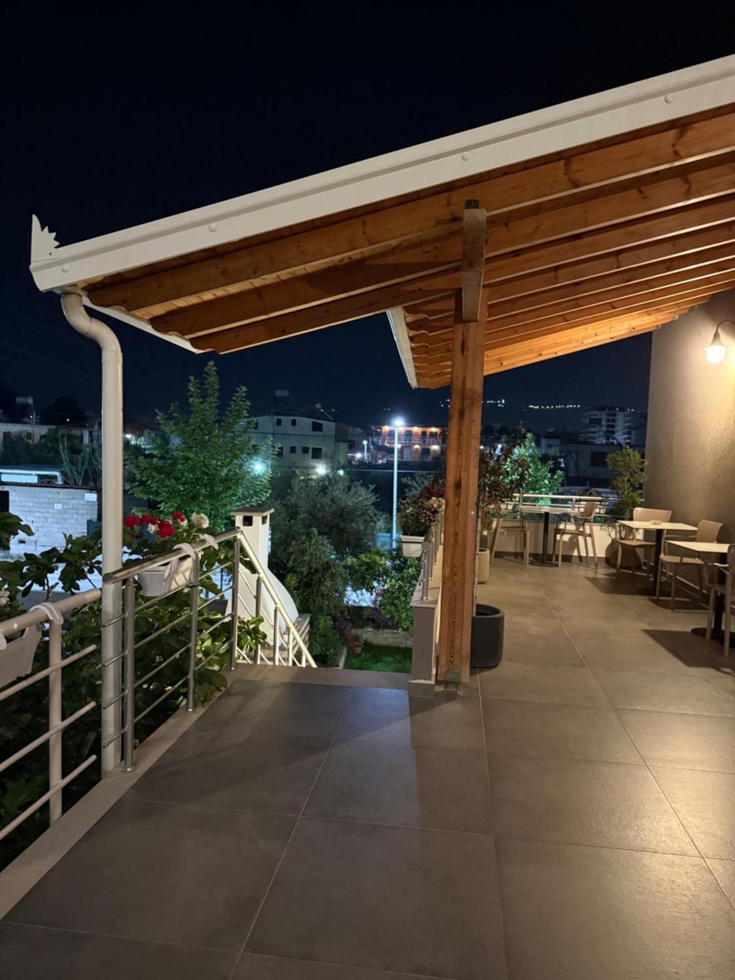 Maison Apartments Vlore Luaran gambar