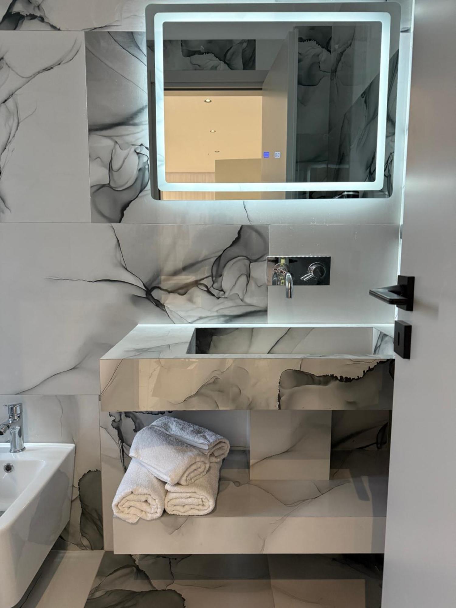 Maison Apartments Vlore Luaran gambar